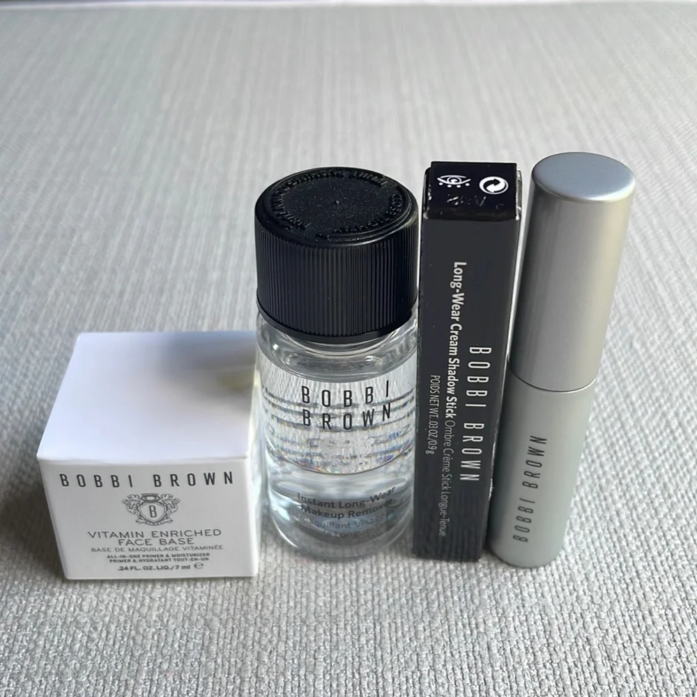 Bobbi brown travel sized makeup bundle